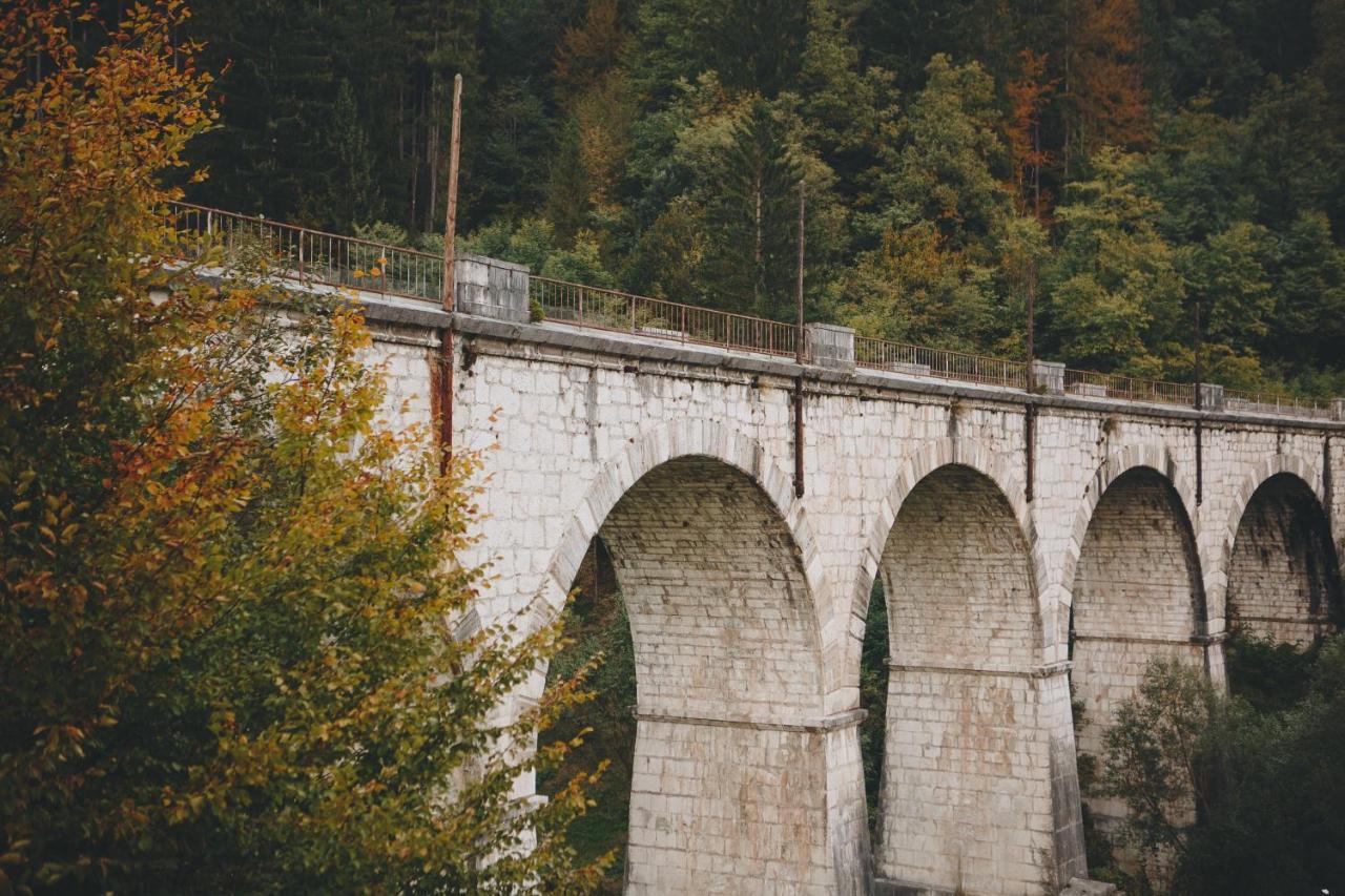 Готель Gostisce Krivograd Prevalje Екстер'єр фото